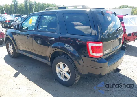 2011 Ford Escape Xlt z USA, uszkodzony, nr VIN 1FMCU9DGXBKA77846